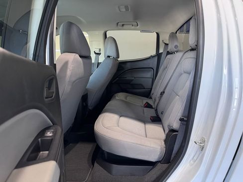 Certified 2022 Chevrolet Colorado W/T w/ WT Convenience Package image 10