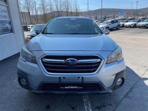 Used 2019 Subaru Outback 2.5i Premium image 7