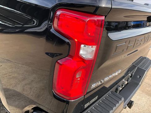 Certified 2024 Chevrolet Silverado 1500 RST image 27