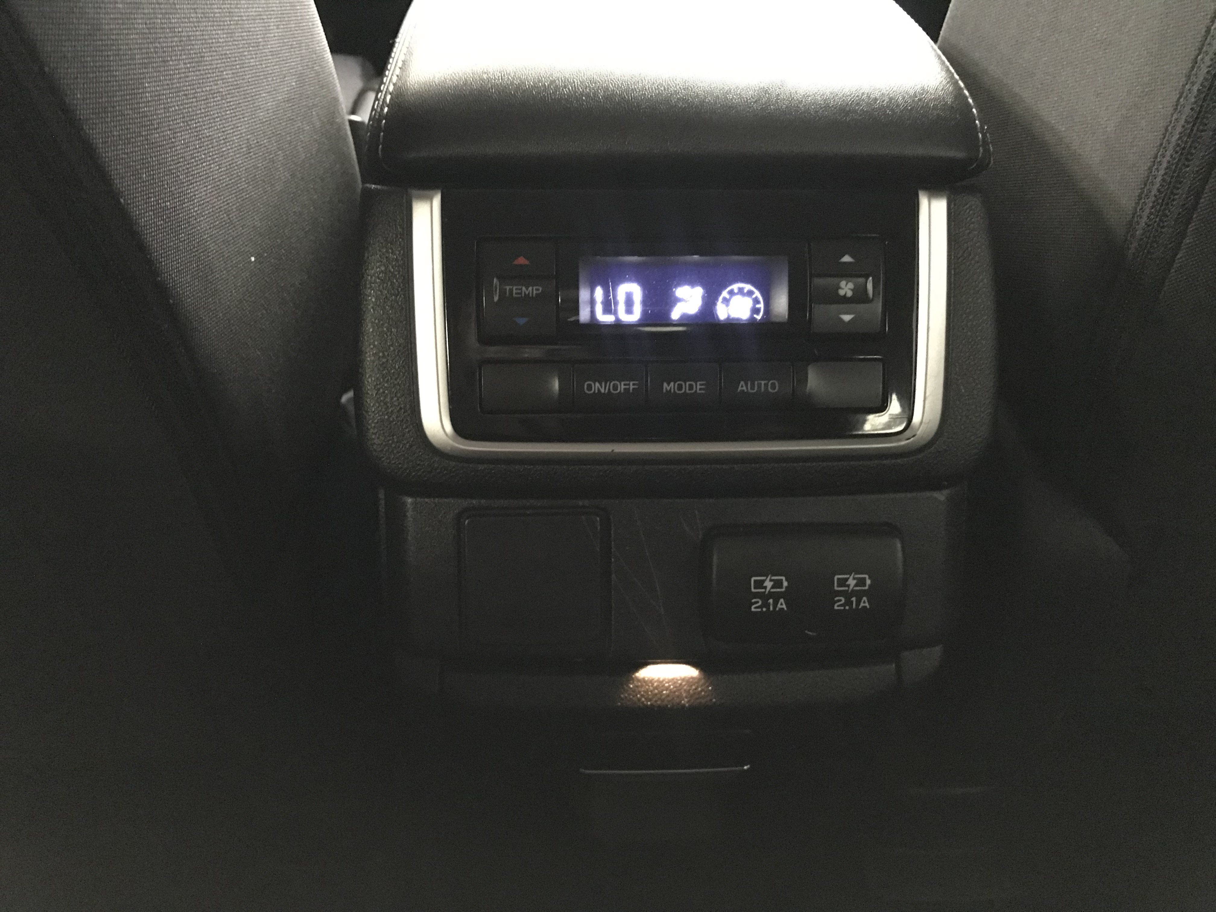 Used 2022 Subaru Ascent Premium w/ Convenience Package AWD/4WD image 20