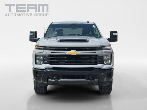 Used 2025 Chevrolet Silverado 2500 Custom w/ Custom Value Package AWD/4WD image 2