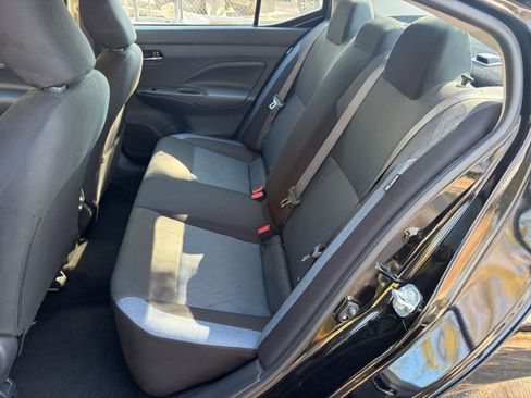 Used 2025 Nissan Versa SV image 33