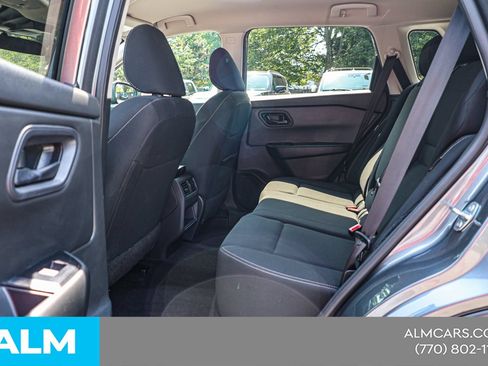 Used 2024 Nissan Rogue S AWD/4WD image 18