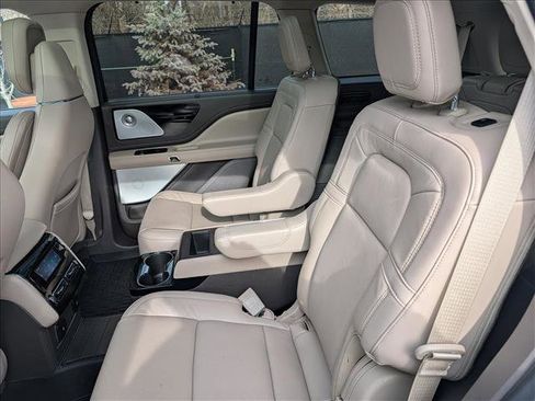 Used 2023 Lincoln Aviator Reserve w/ Equipment Group 201A image 29