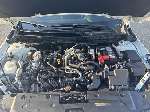 Used 2023 Nissan Altima 2.5 SV w/ SV Premium Package image 14