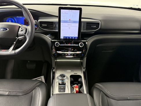 Certified 2022 Ford Explorer ST w/ Equipment Group 401A image 13