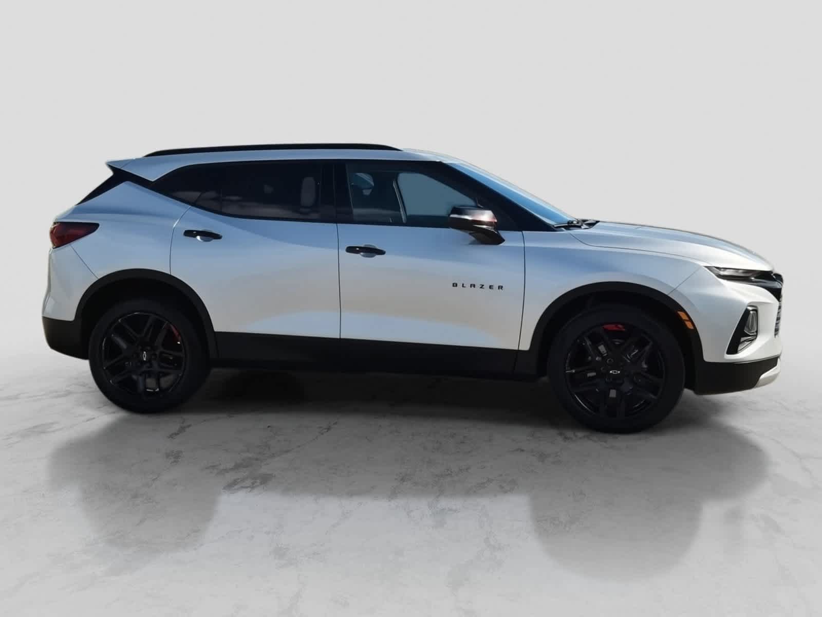 Used 2021 Chevrolet Blazer LT w/ Redline Edition FWD image 9