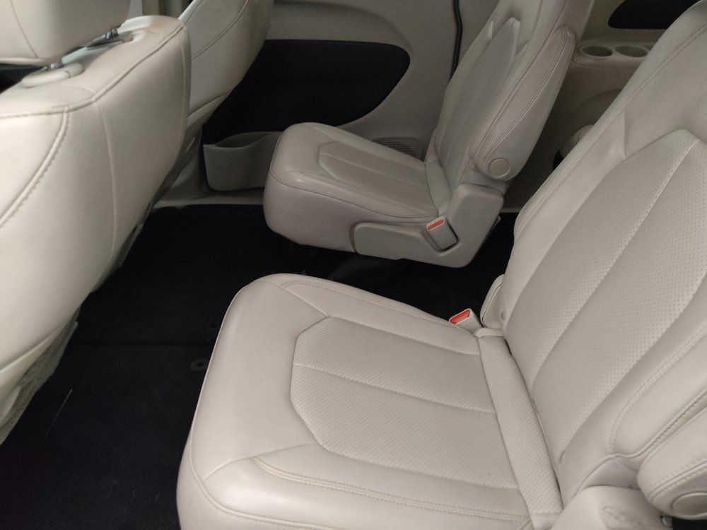 Used 2021 Chrysler Voyager Lxi FWD image 18