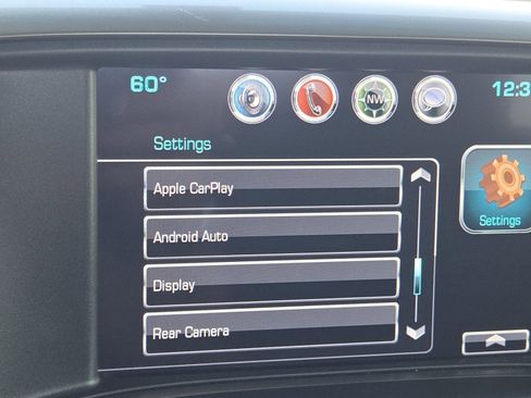 Used 2018 Chevrolet Silverado 1500 LT image 3