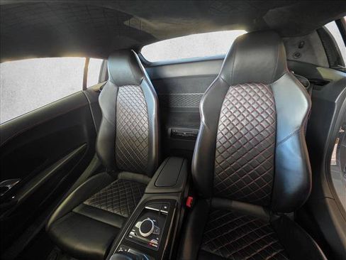 Used 2018 Audi R8 V10 plus image 18