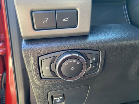 Used 2020 Ford Expedition XLT w/ Equipment Group 202A image 24