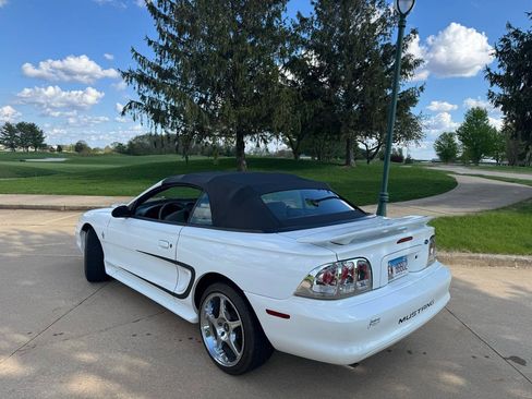 Used 1996 Ford Mustang Convertible RWD image 5