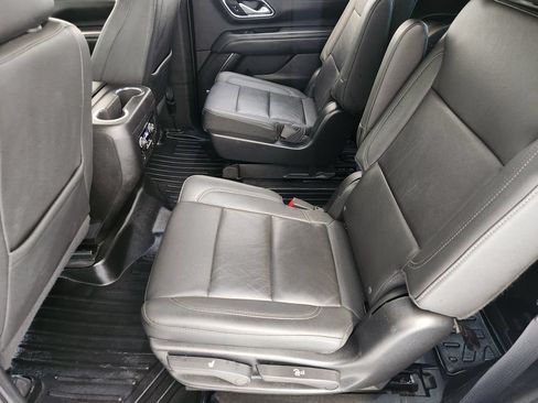 Used 2022 Chevrolet Tahoe Z71 w/ Luxury Package AWD/4WD image 30