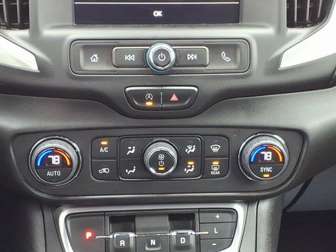 Certified 2022 GMC Terrain SLE w/ Driver Convenience Package image 20