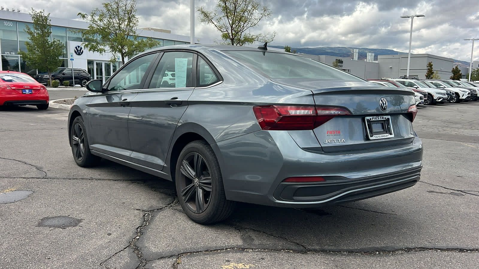 Certified 2022 Volkswagen Jetta SE FWD image 7
