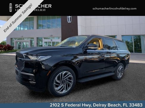 New 2026 Lincoln Navigator Premiere AWD/4WD image 3