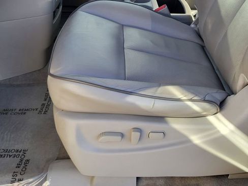 Used 2012 Nissan Quest SL image 14