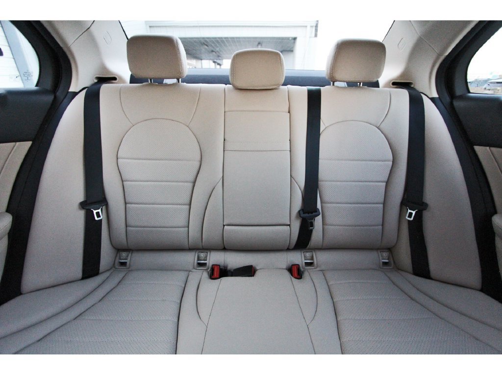 Used 2019 Mercedes-Benz C 300 4MATIC Sedan image 14