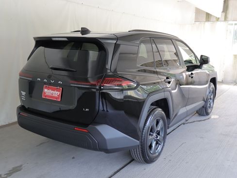 Used 2026 Toyota RAV4 LE AWD/4WD image 6