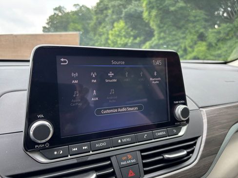 Used 2025 Nissan Altima 2.5 SV FWD image 20