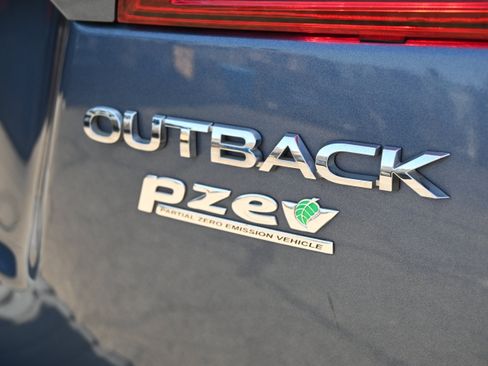 Used 2016 Subaru Outback 2.5i Limited w/ Popular Package #4 AWD/4WD image 17