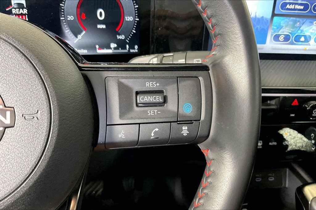 Used 2025 Nissan Kicks SR FWD image 23
