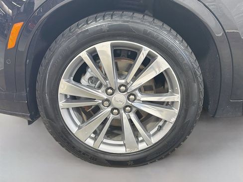Used 2024 Cadillac XT6 Premium Luxury w/ Technology Package AWD/4WD image 34