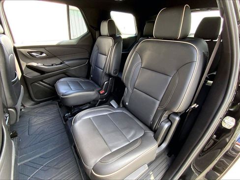 Used 2023 Chevrolet Traverse Premier w/ LPO, Floor Liner Package AWD/4WD image 25