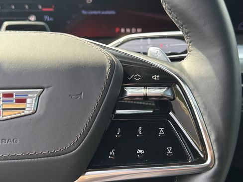 Used 2025 Cadillac Escalade V AWD/4WD image 69