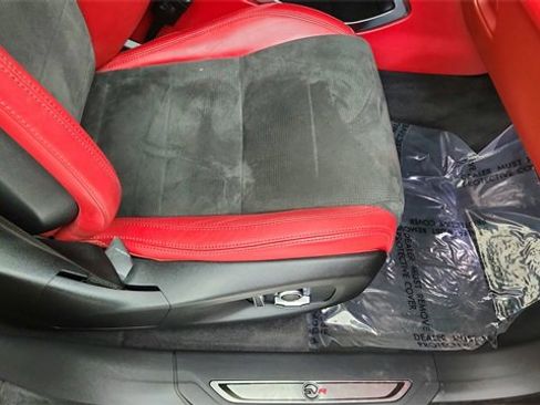 Used 2022 Jaguar F-PACE SVR image 23