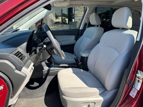Used 2015 Subaru Forester 2.5i Premium w/ Popular Package #2 AWD/4WD image 10