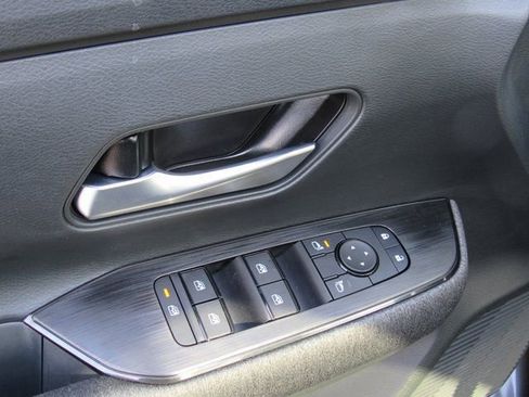 New 2026 Nissan Kicks SV w/ SV Premium Package image 11