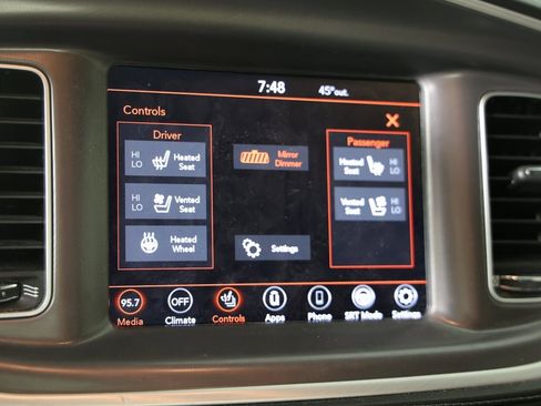 Used 2022 Dodge Charger Scat Pack w/ Dynamics Package image 8