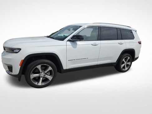 Used 2023 Jeep Grand Cherokee L Limited w/ Luxury Tech Group II AWD/4WD image 2