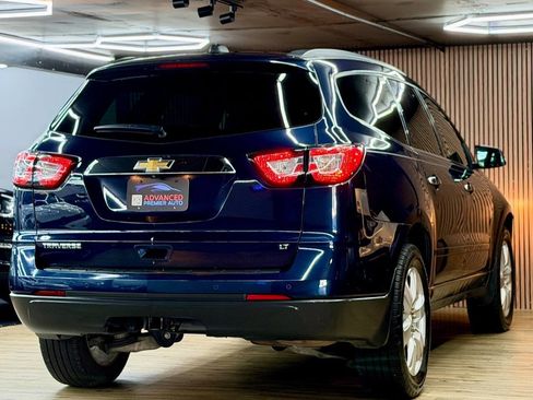 Used 2017 Chevrolet Traverse LT w/ Traveler's Package FWD image 11