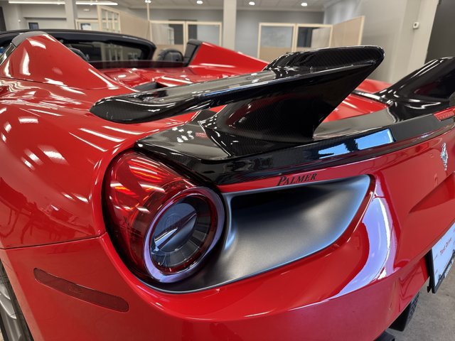Used 2018 Ferrari 488 Spider RWD image 24
