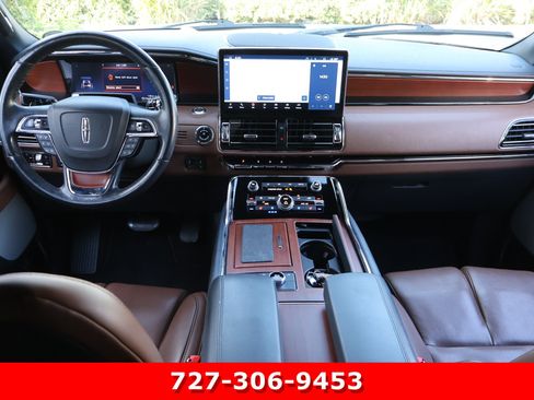 Used 2023 Lincoln Navigator L Reserve RWD image 18