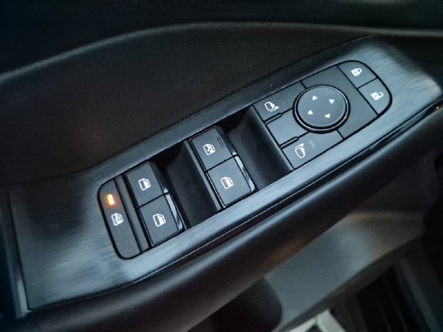 Certified 2025 Nissan Rogue S AWD/4WD image 6