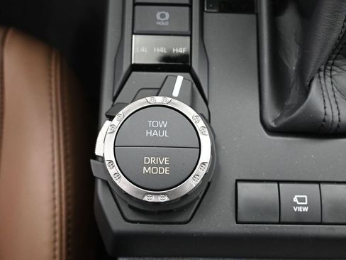 Used 2025 Toyota 4Runner Limited image 28