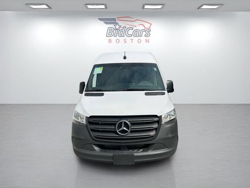 Used 2023 Mercedes-Benz Sprinter 2500 image 2