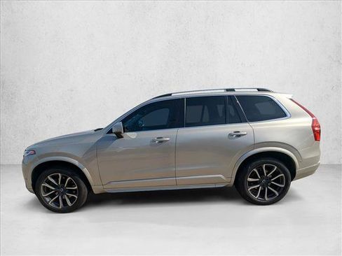 Used 2018 Volvo XC90 T6 Momentum w/ Convenience Package image 8