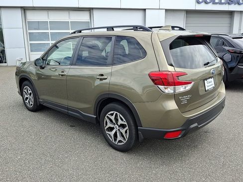 Used 2023 Subaru Forester Premium AWD/4WD image 7