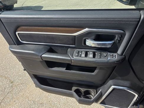Used 2024 RAM 2500 Laramie AWD/4WD image 16