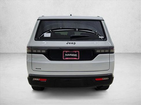 New 2026 Jeep Grand Wagoneer Limited AWD/4WD image 7