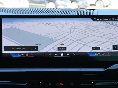 Used 2024 BMW 530i image 12