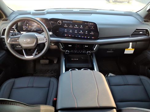 New 2026 Chevrolet Suburban RST w/ RST Capability Package image 14