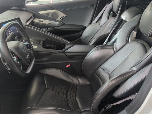 Used 2021 Chevrolet Corvette Stingray Preferred Cpe w/ Z51 Performance Package image 6