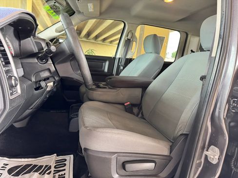 Used 2014 RAM 1500 Express AWD/4WD image 12