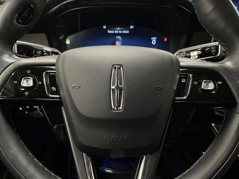 Used 2024 Lincoln Corsair Grand Touring w/ Rear Removable Package Tray image 18