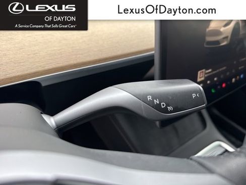 Used 2022 Tesla Model Y Long Range image 18